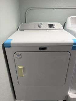 MAYTAG Electric Dryer – NEW 