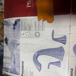 Roman wide spread tub faucet