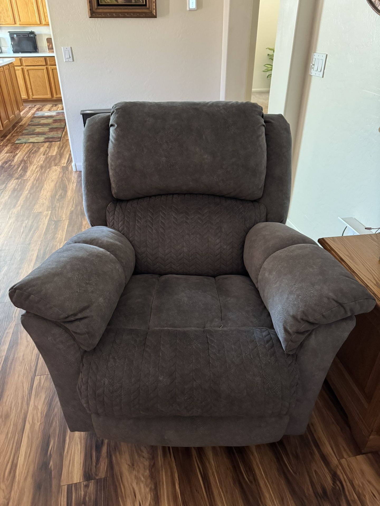 Comfortable Gray Recliner