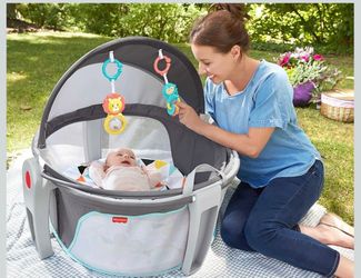 Fisher-Price Portable Bassinet On-The-Go