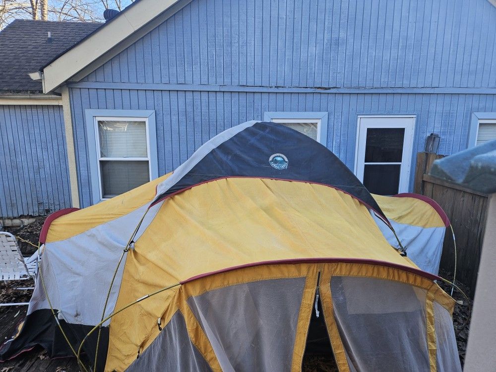 6-10 Person Tent