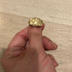 10k Gold Ring 