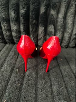 Christian Louboutin - PUMPS