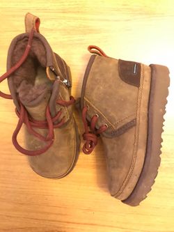 Perf condition Ugg boots