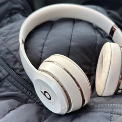 Beats Wireless Solo3 - Works Great - Ready Today