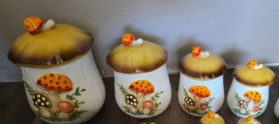 Vintage 1978 Sears, Roebuck and Co  Merry Mushrooms 4 Canister Set