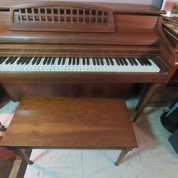Free Whitney spinet piano