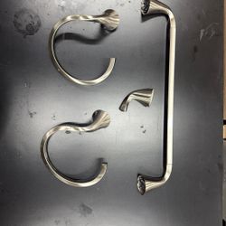 Bathroom Towel Rods And Hooks 