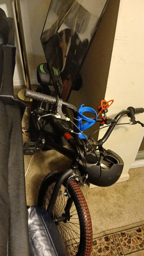 BMX Bike w Bunch of Accessories - TRADE ME