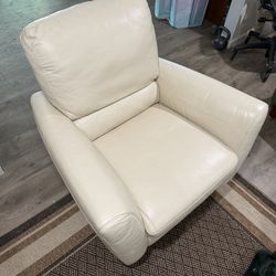 Modern Chic Sofa recliner with fold out foot rest