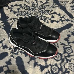 Jordan 11 Retro Low
