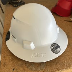 Lift Hardhat 