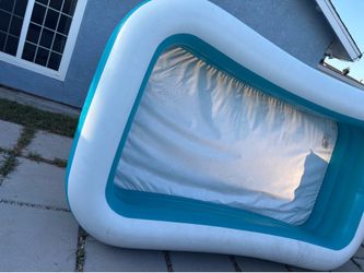 inflatable pool