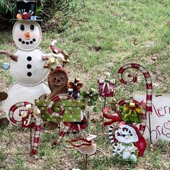 "Frosty & Friend's Winter Yard Art"