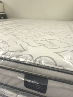 Cal king perfect sleeper hotel signature collection pillow top