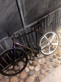 GC Oil-Slick fixie bike