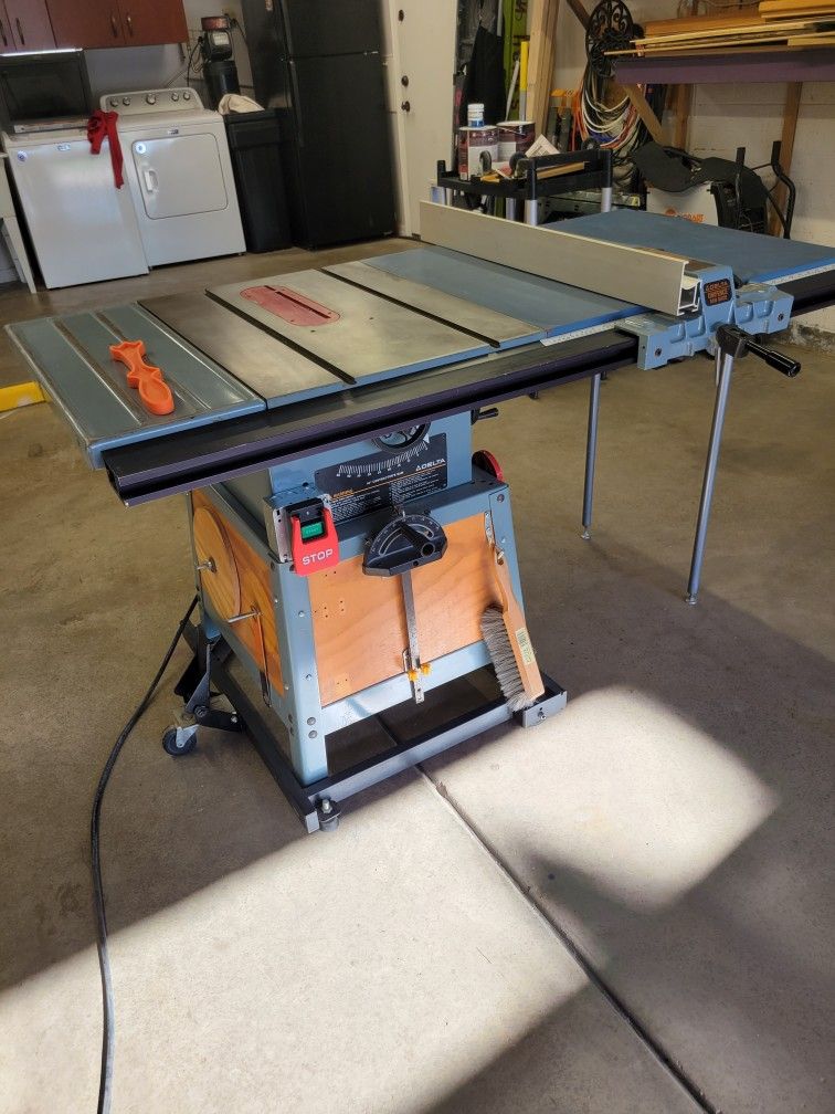 Delta 10" Table Saw 230 Volts