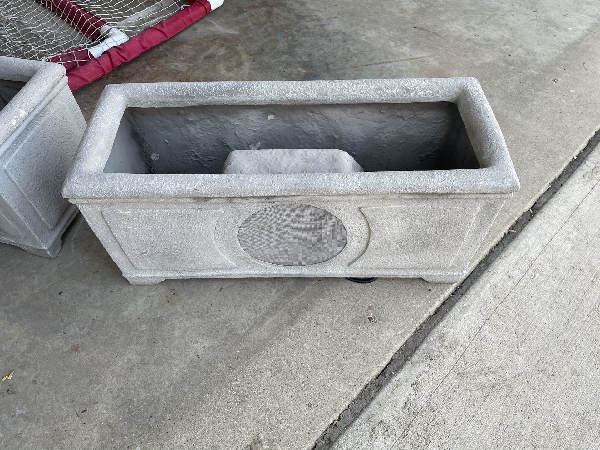 OutDoor Speaker/planter