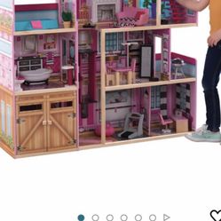Kidscraft Dollhouse 