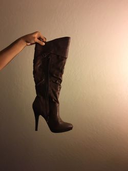 Boots size 5.5 Brown