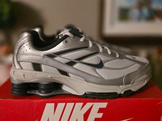 Nike Shox Ride 2 - Photon Dust/Silver/Midnight Navy - Men's 9 - Brand New In Box