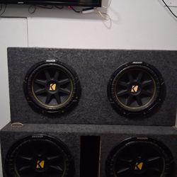 Kicker Comp 10's In A Nice Box