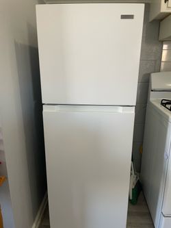 Vissani Refrigerator