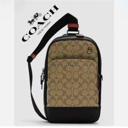Coach Graham Pack In Color block Signature Canvas 