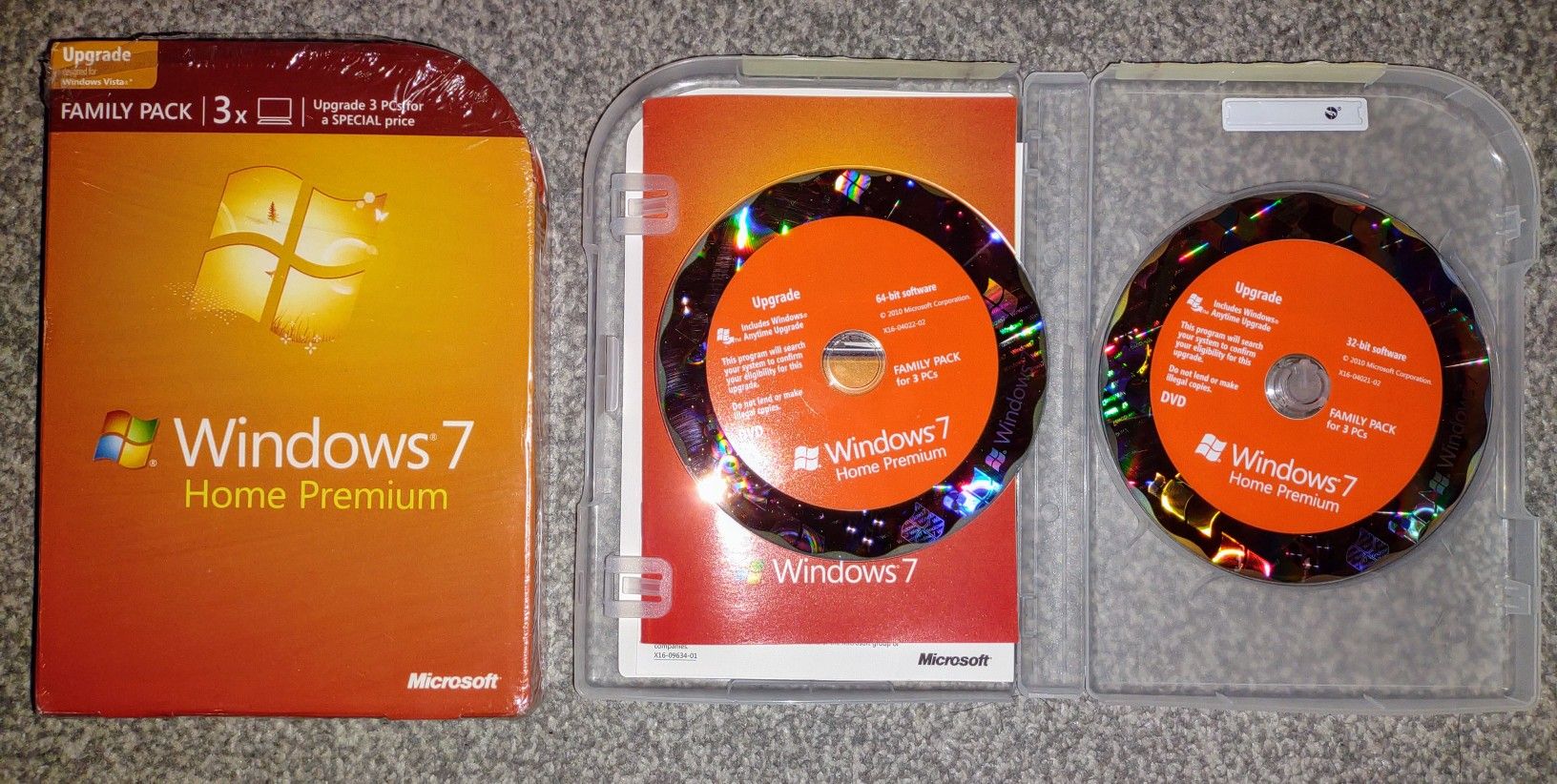 Microsoft Windows 7 Home Premium 32/64-Bit Family Pack 3x