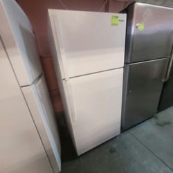 Apart ment Ref rigerator Whirl pool Same Day Install! Freezer on Top