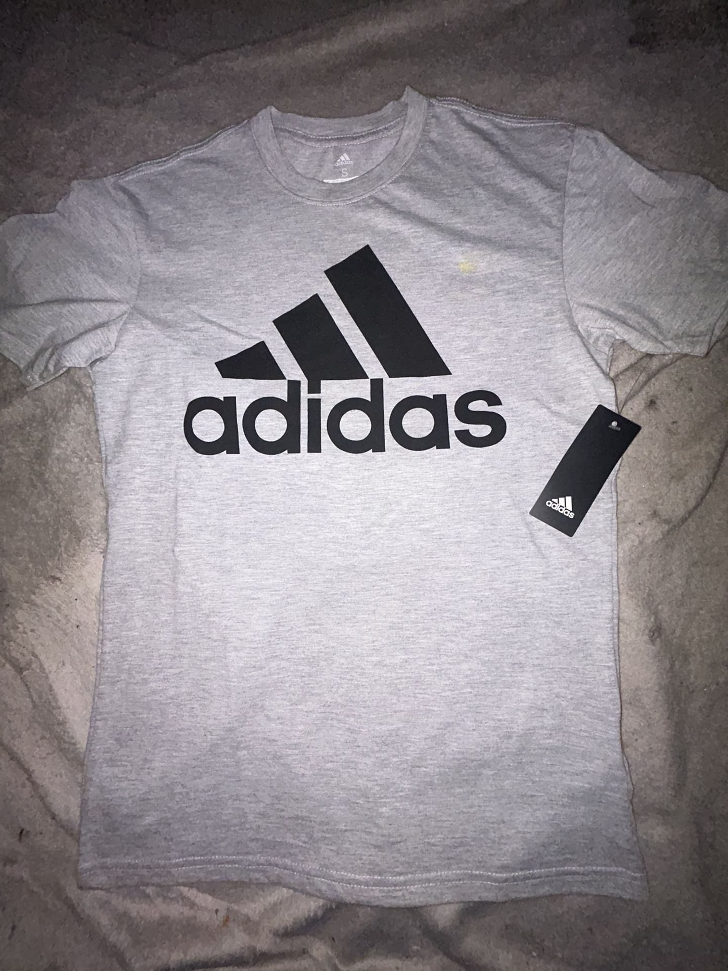 Men’s Adidas Graphic Tee - Size Small