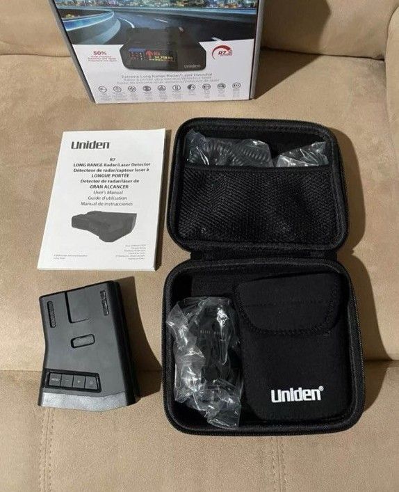 Uniden R7 Radar Detector