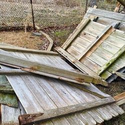 Free Rustic Panels Fence 