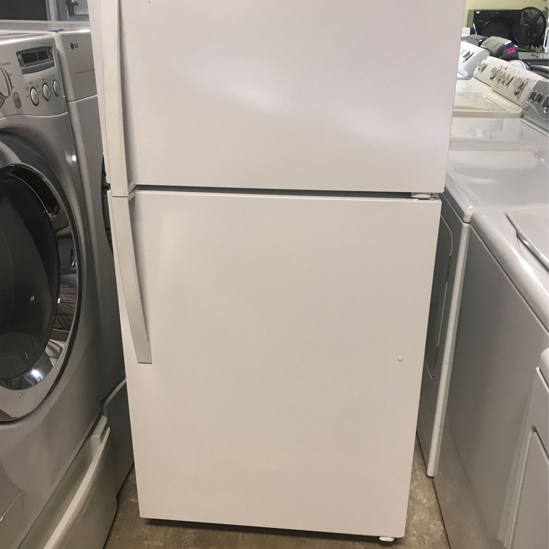 Kenmore Refrigerator Top Freezer White