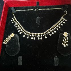 3 Piece Set Of Jewelry 2 Earrings And One Necklace 