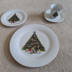 Century Fine China Holiday Christmas Tree Gold Rimmed Pieces