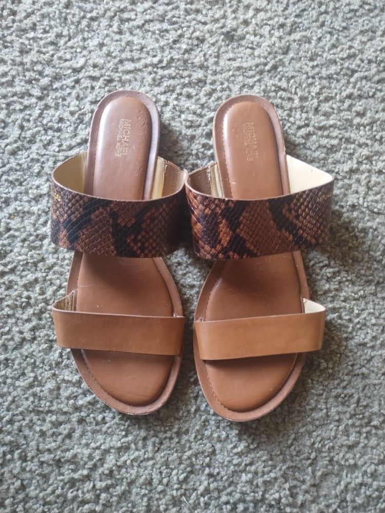 Women's Size 9.5 Sandals Pick Up In Florence KY