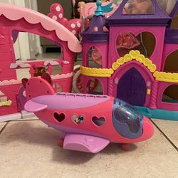 Horses And Dollhouses 