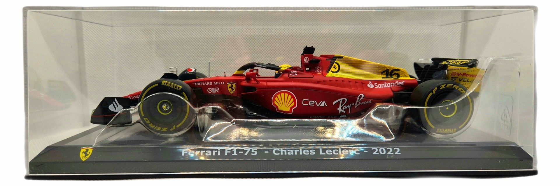 Charles Leclerc Ferrari 75th Anniversary Bburago 1/24 2022 Formula 1 Race Car F1