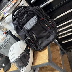 Bike helmet and bike bag