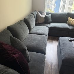Modular 7 Piece Sectional $1,200