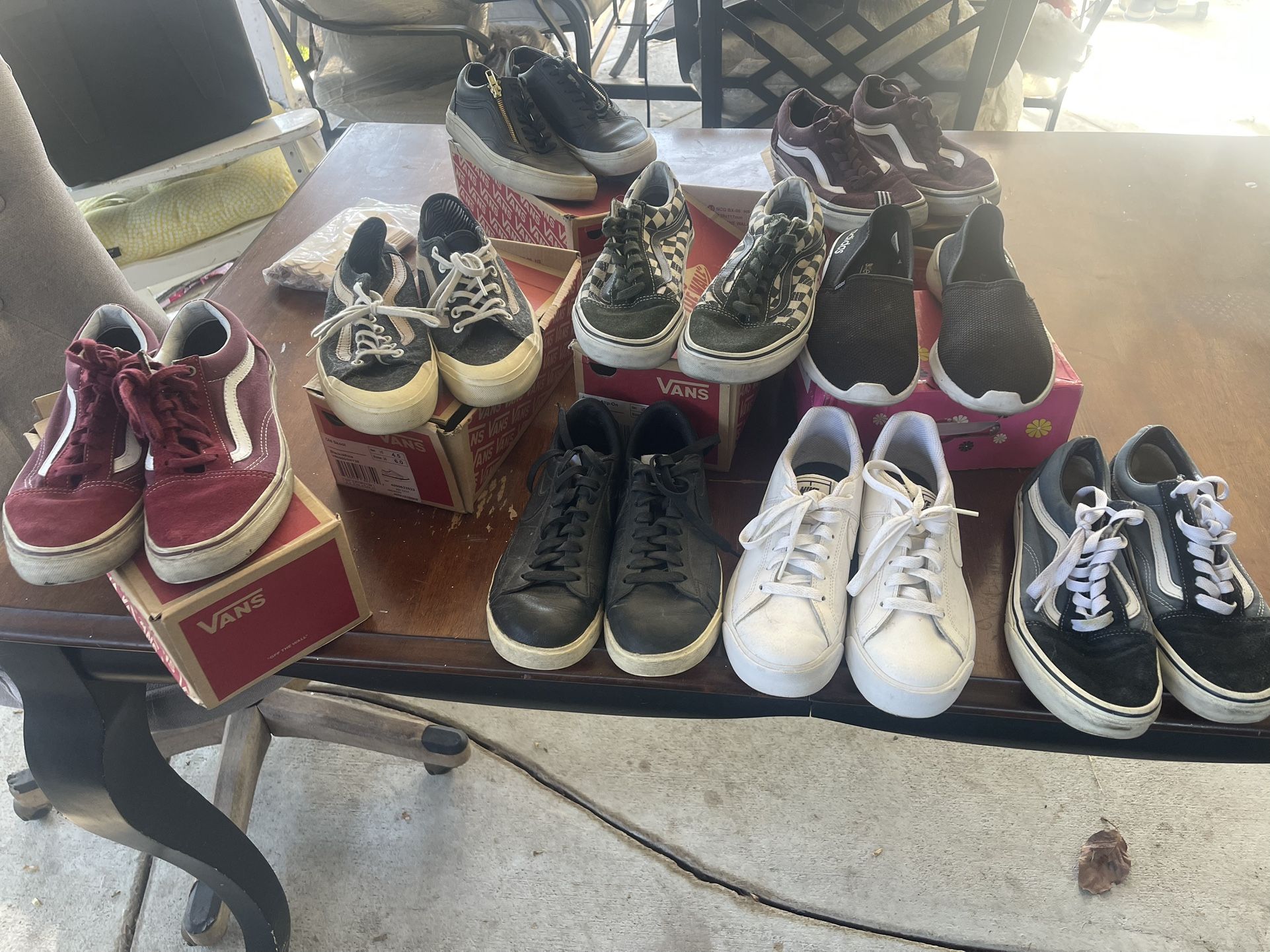 YOUTH SIZE VANS,,Size 4.5 Men 6 Woman