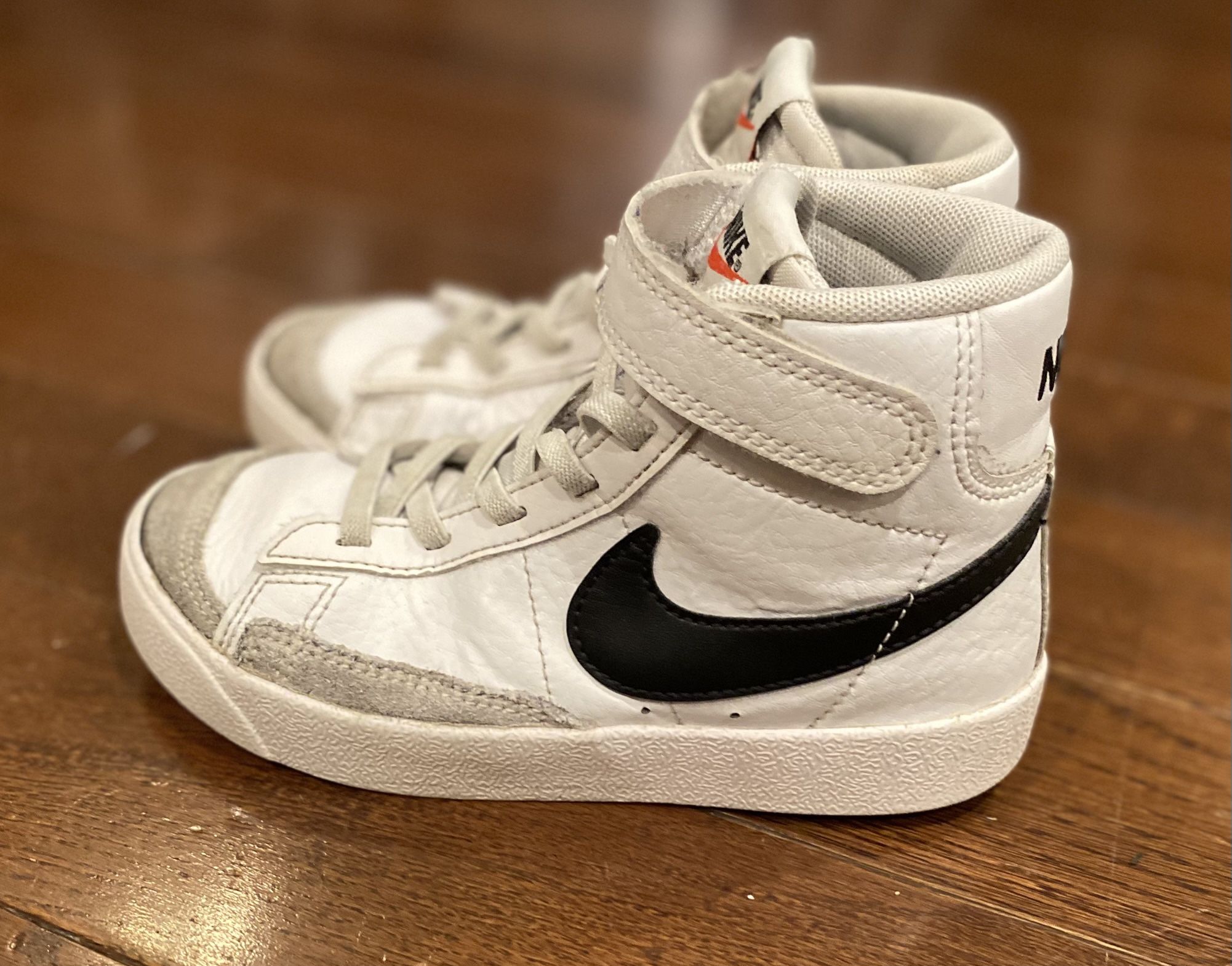 Kids Nike Blazer Mid '77 White/ Black Size 12c High Top Sneakers $25