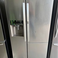 Kenmore Side By Side Refrigerator W Quick Access Door 