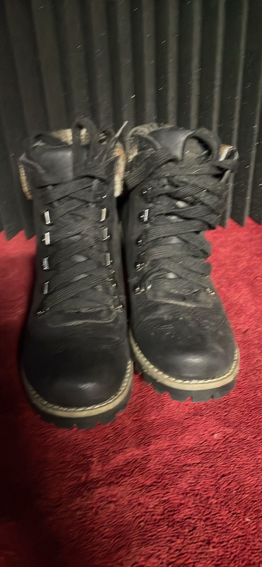 Ladies boots