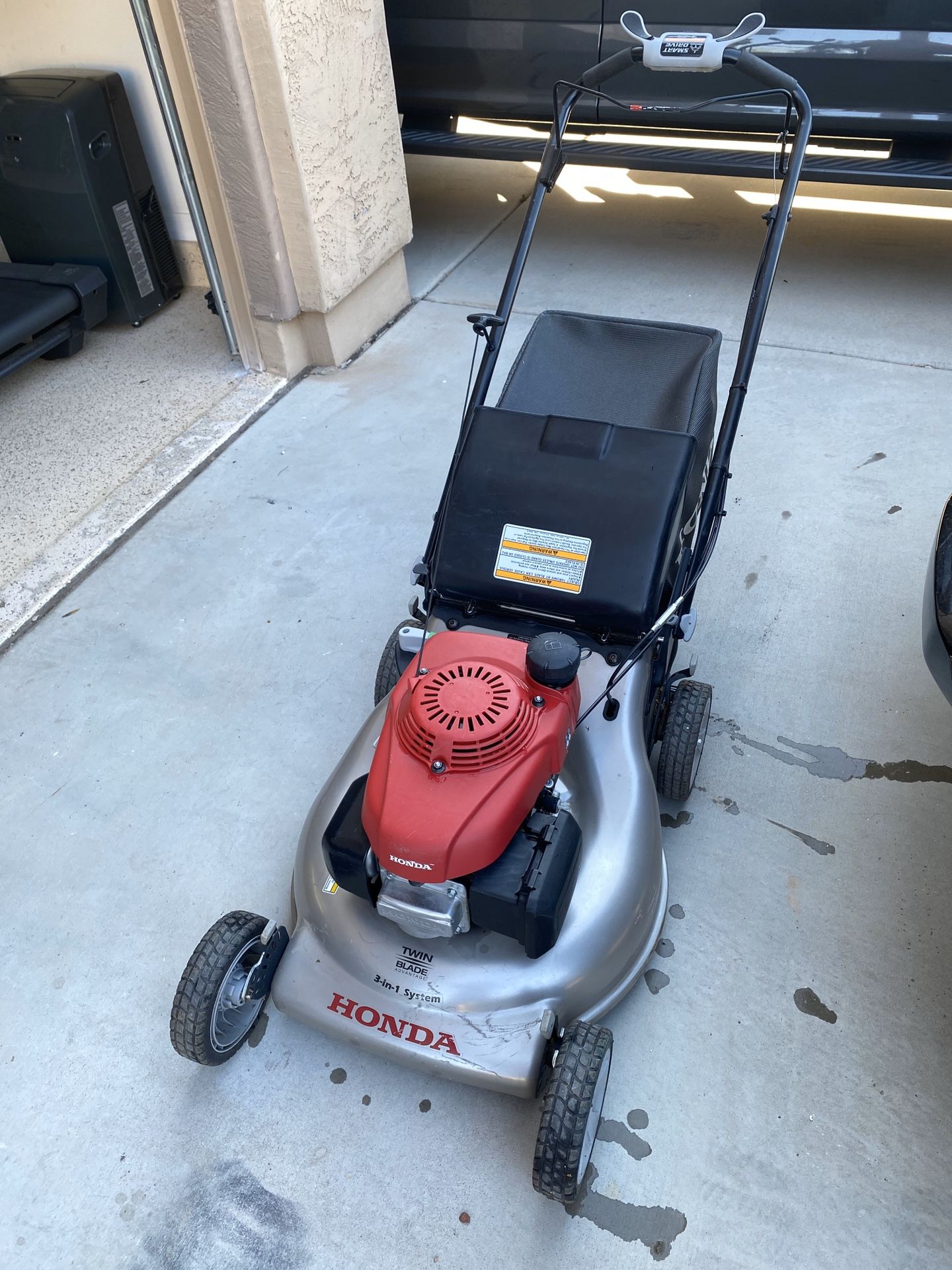 Honda Twin Blade Self Propelled Mower *Great Condition*