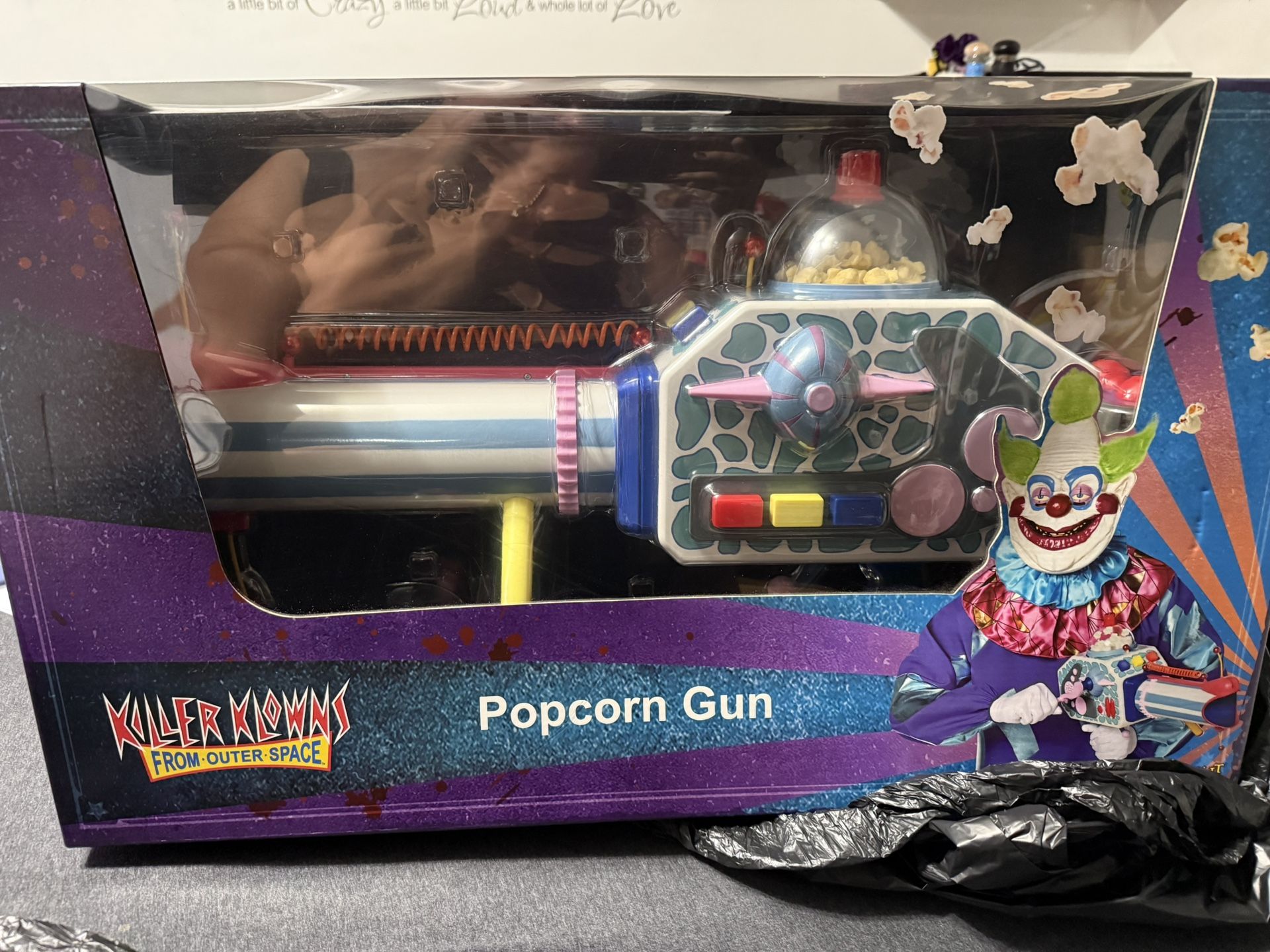 Killer Klowns Popcorn Gun