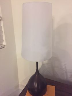 Rush sale: Kisses lamp