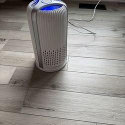 Air Purifier HoMedics With 2 New Filters