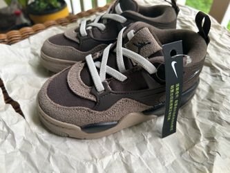 New Jordan 4 size 9C asking 30 pick up in Norcross GA